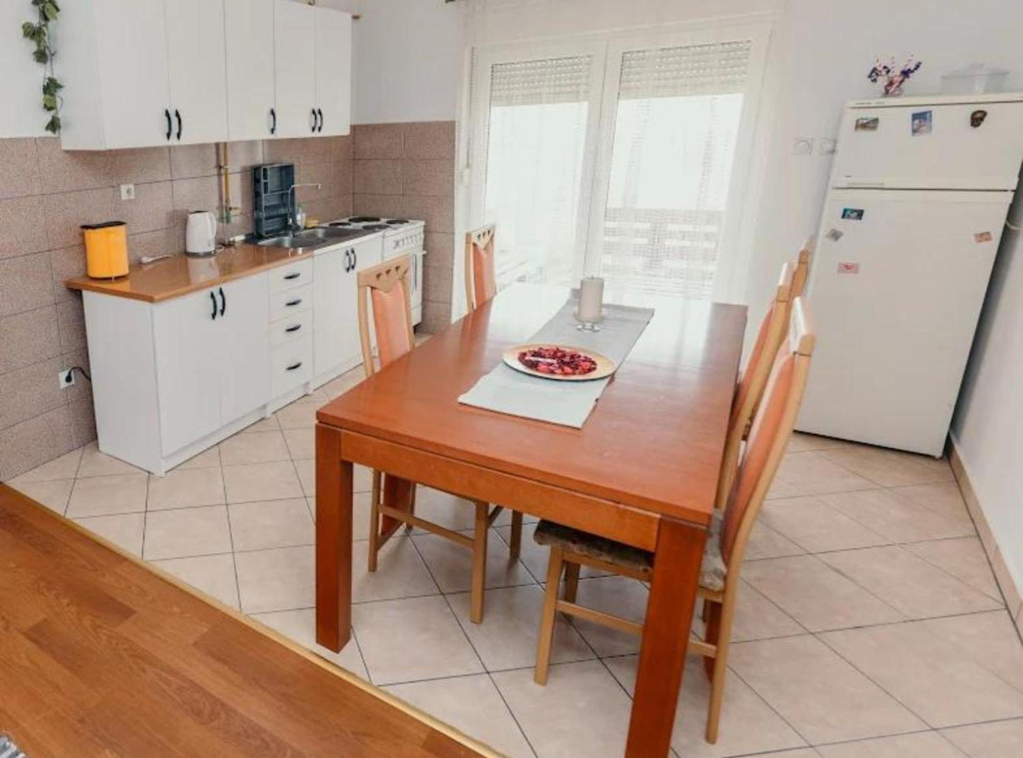 Apartmani Tea I Toni Gradiste 외부 사진