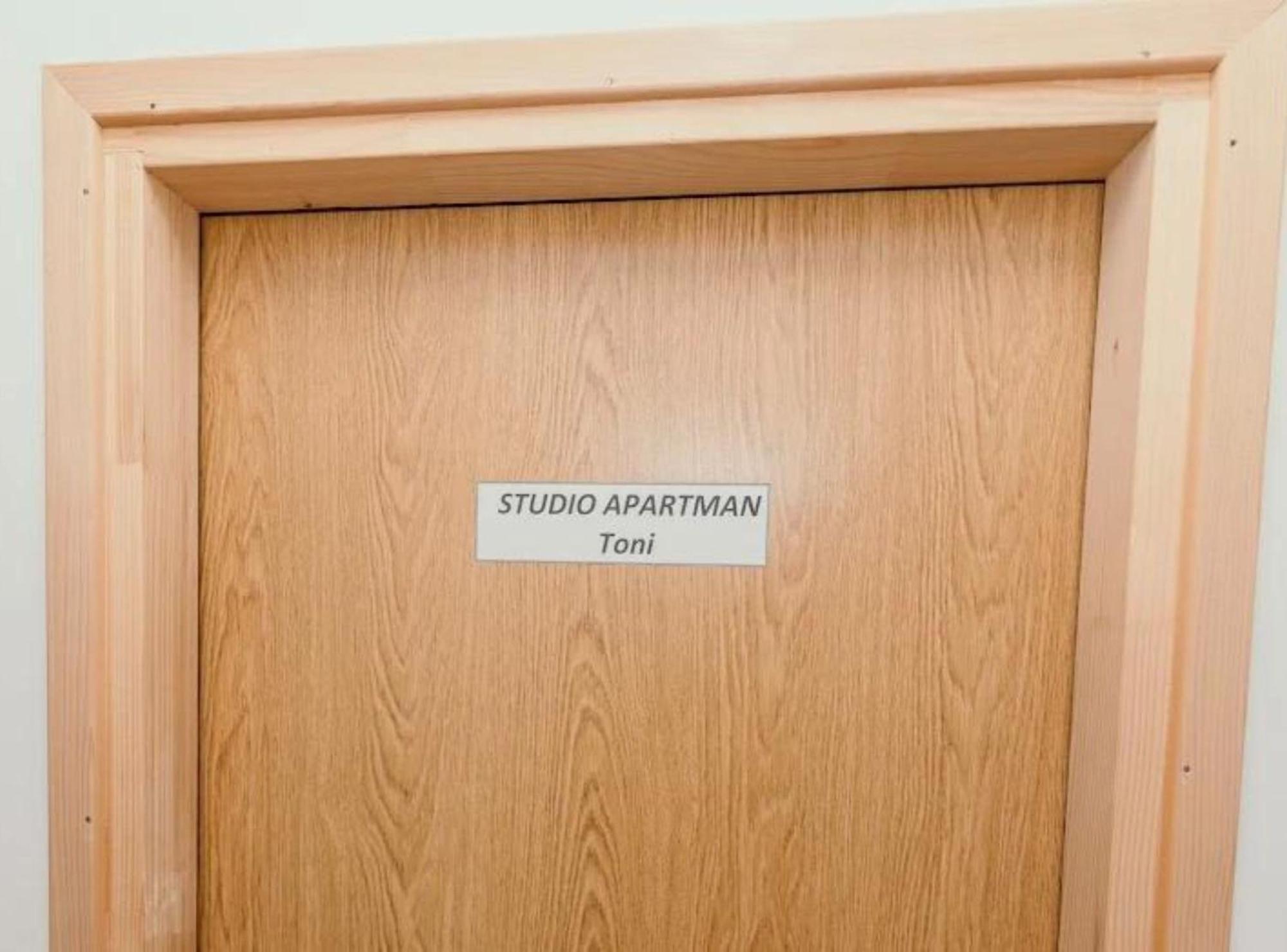 Apartmani Tea I Toni Gradiste 외부 사진