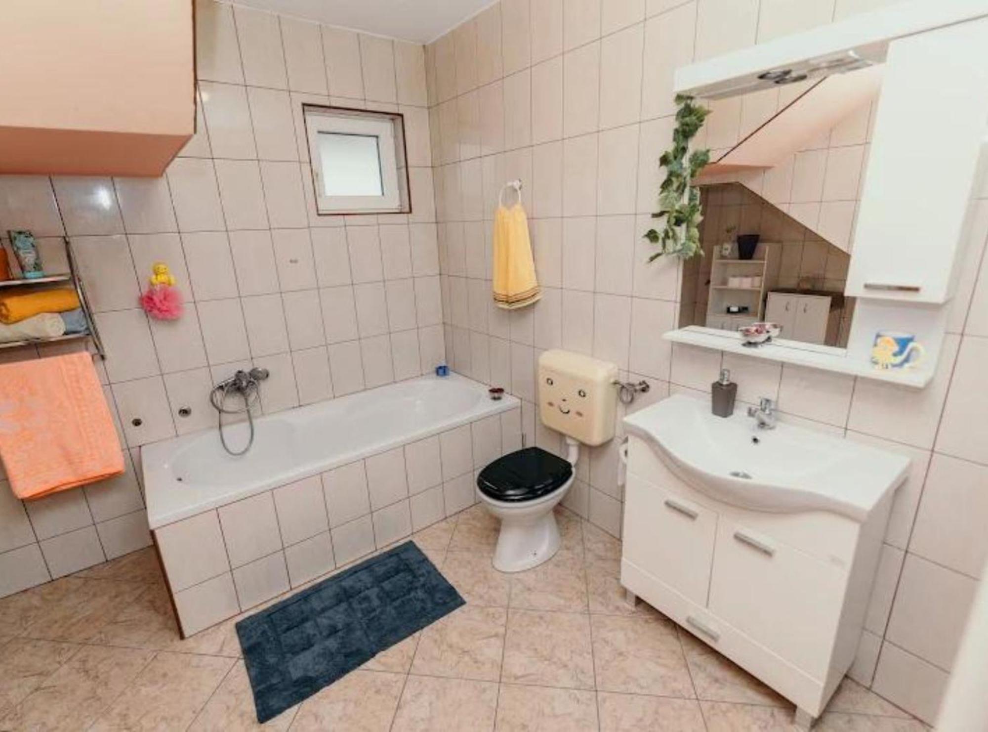 Apartmani Tea I Toni Gradiste 외부 사진