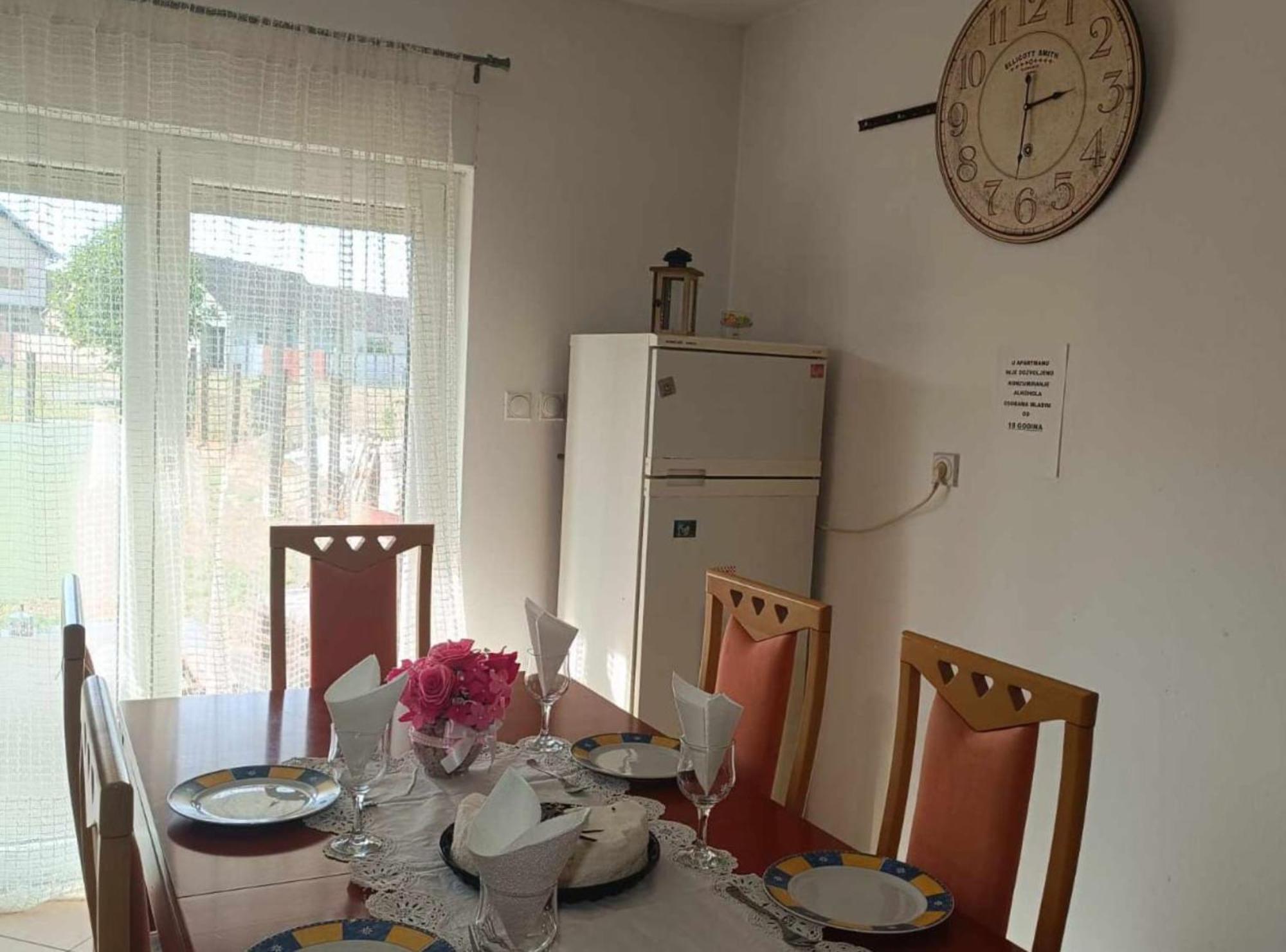 Apartmani Tea I Toni Gradiste 외부 사진