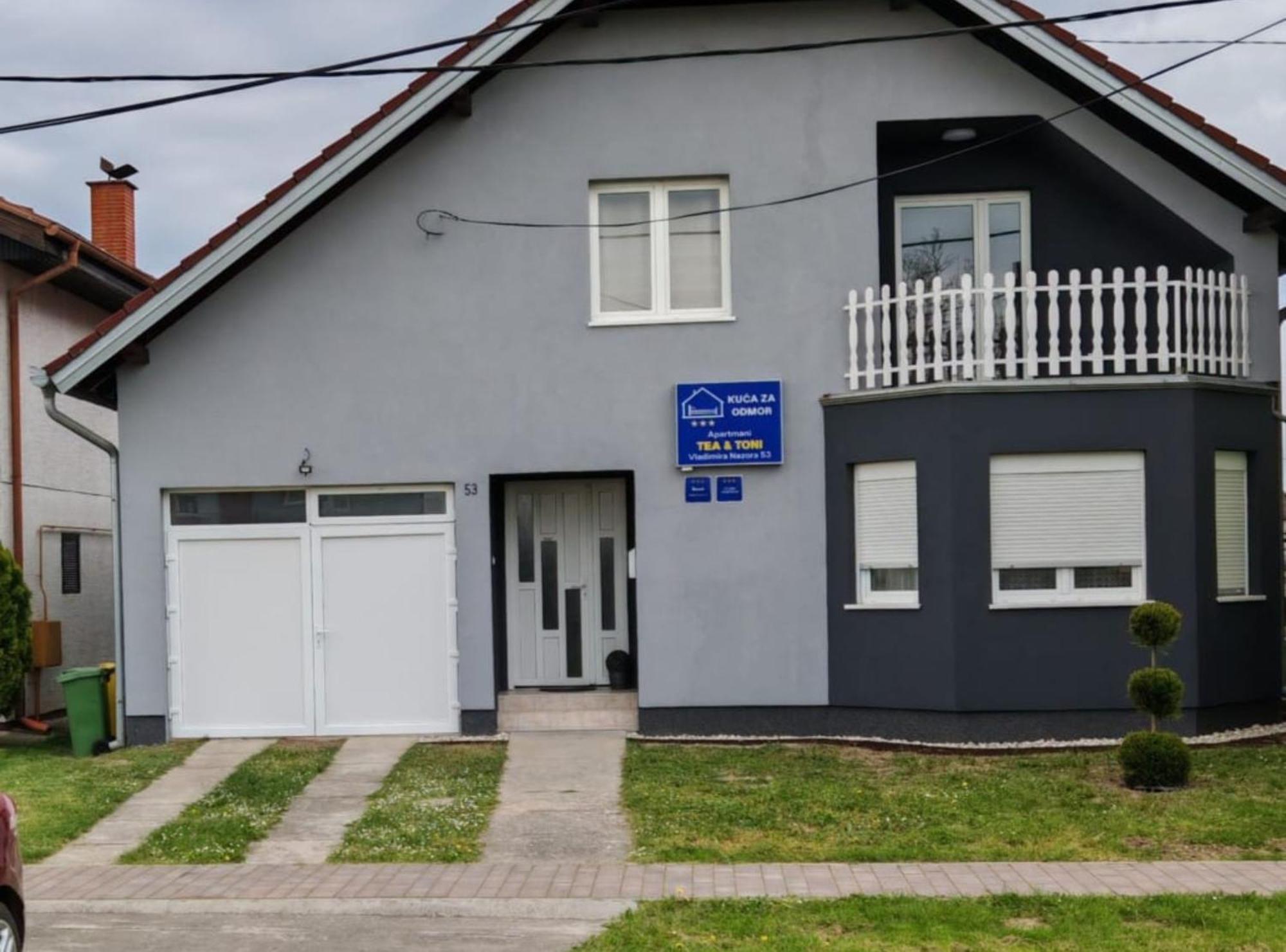 Apartmani Tea I Toni Gradiste 외부 사진